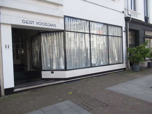 Met voorhAng
