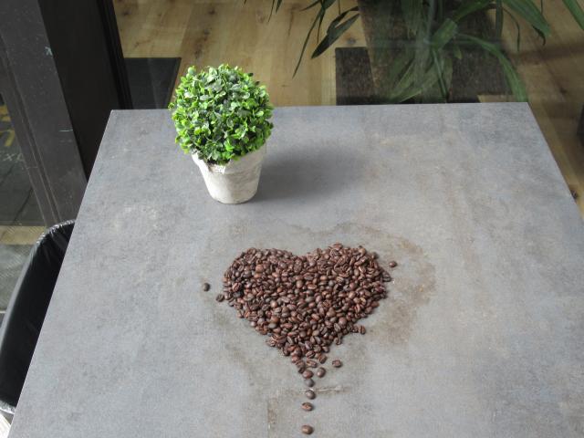 Een boontje voor A... Allez, veel boontjes.